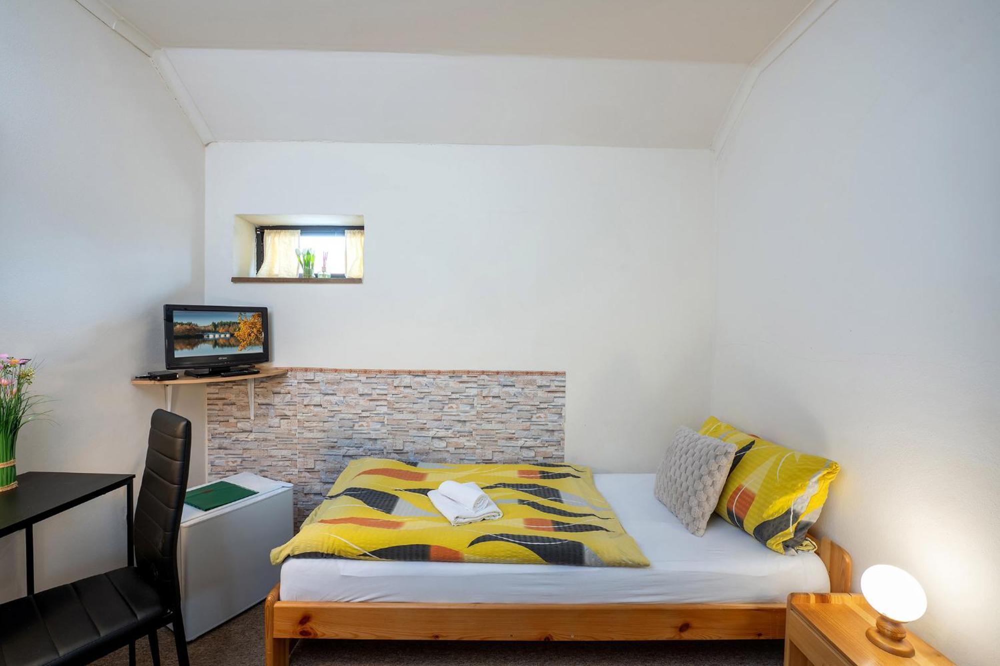 Rodinny Hotel Myslivna เชบอนย์ ภายนอก รูปภาพ